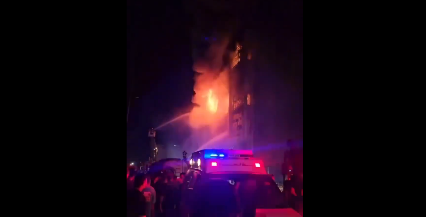 VIDEO: Požar v nakupovalnem središču terjal vsaj 60 smrtnih žrtev