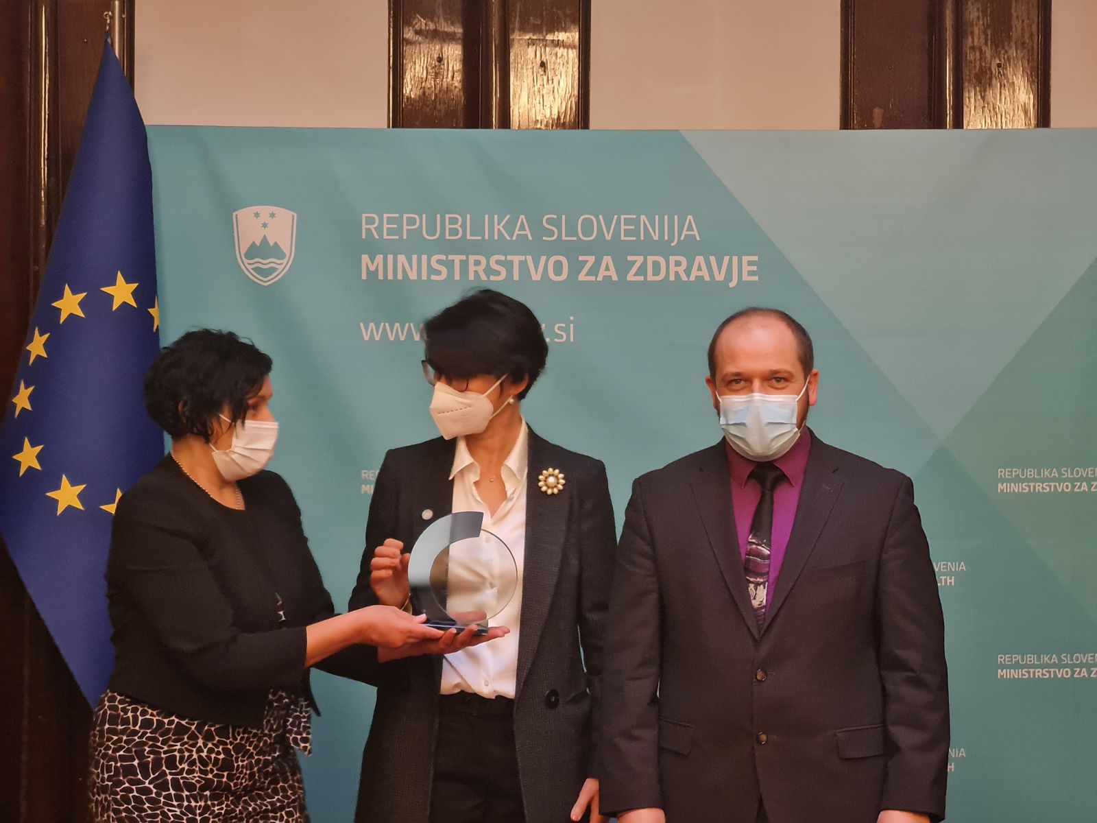 Slovenija sprejema ukrajinske bolnike, slovenski zdravniki pa na Poljsko