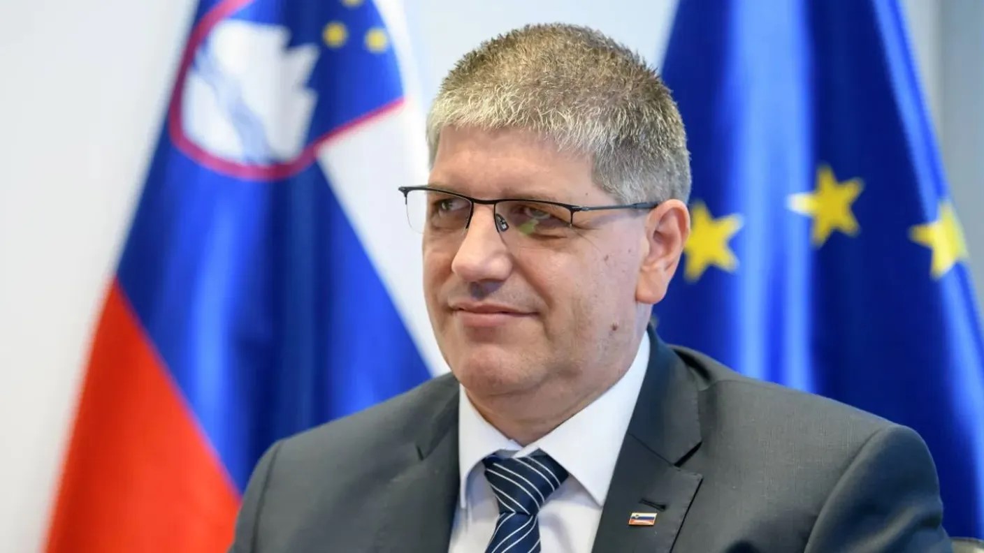 Notranji minister Poklukar in generalni direktor Policije Petrič na obisku v Novem mestu