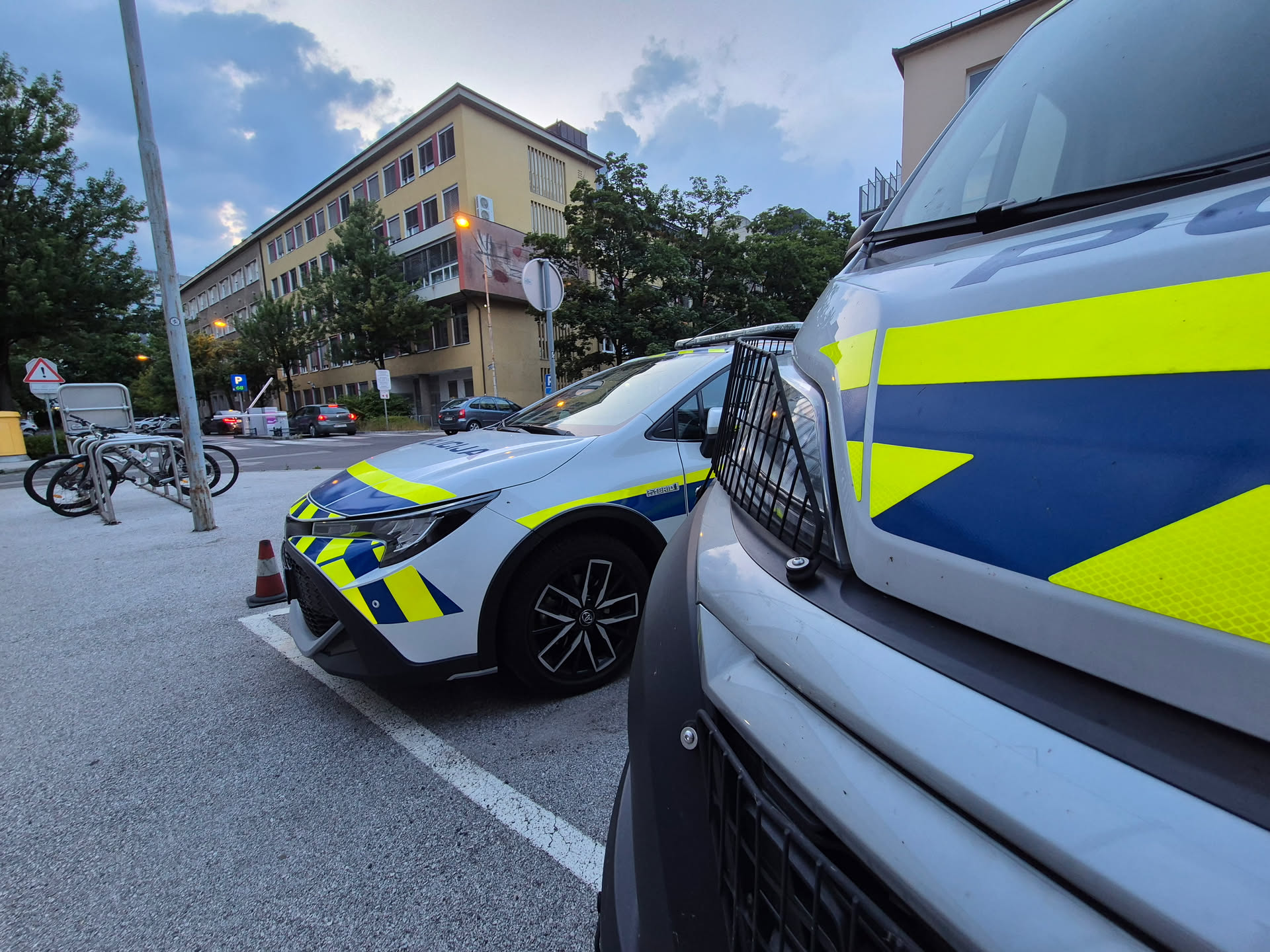 Iskanje osumljenca več premoženjskih kaznivih dejanj, ga prepoznate?