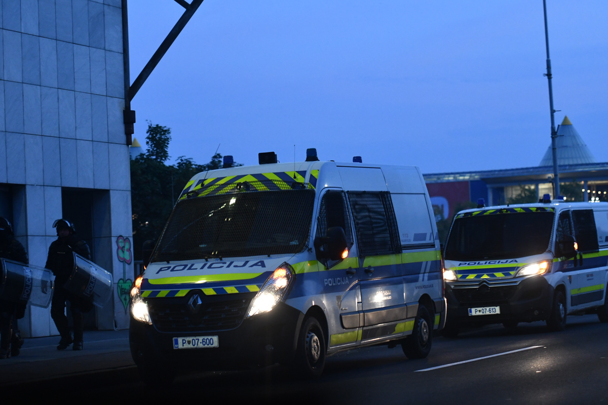 V Mariboru pričakujte glasne sirene in veliko intervencijskih vozil