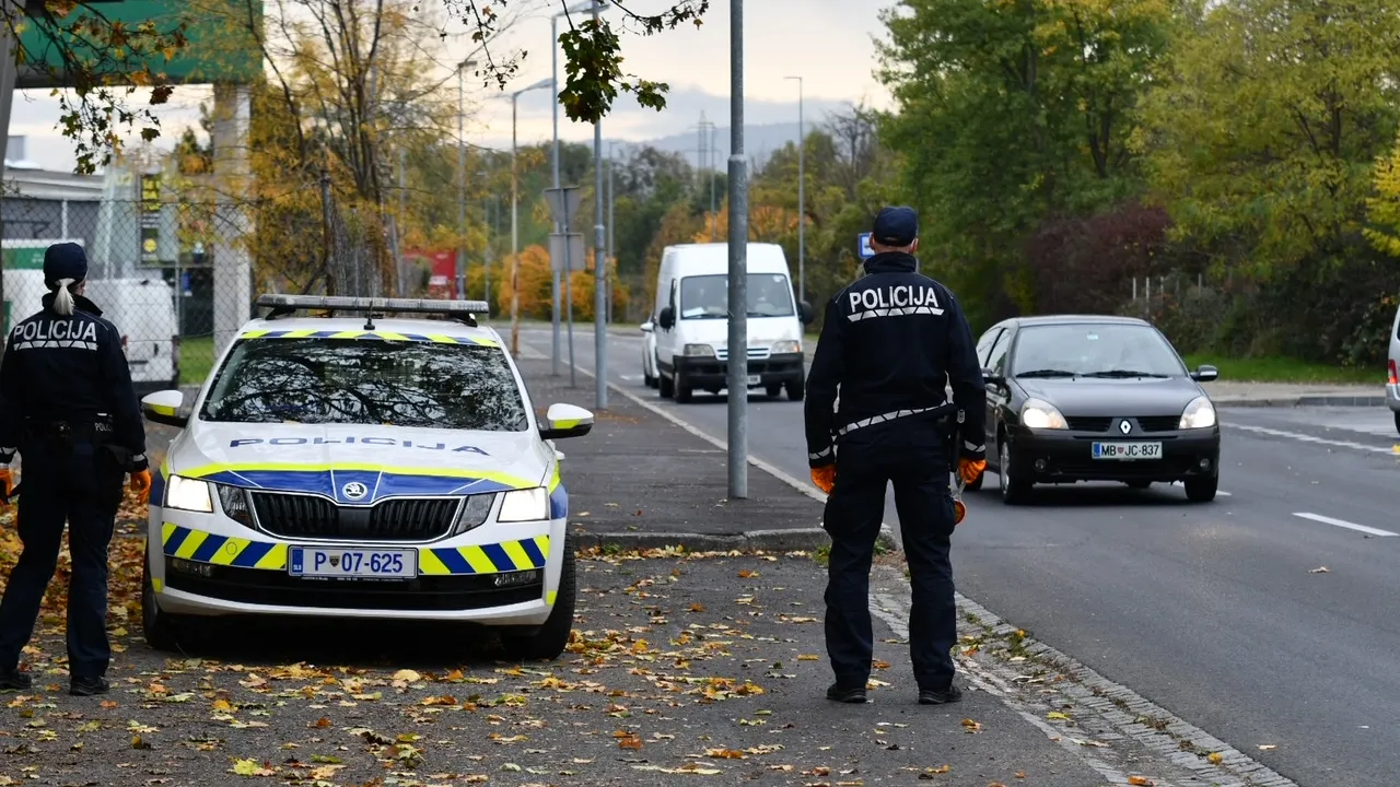 Več voznikov v Mariboru po poostrenem nadzoru ostalo brez 'vozniške': Rekorder vozil kar ...