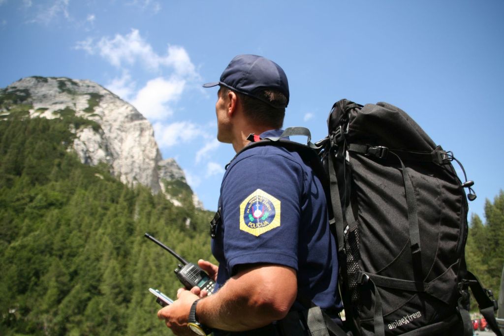 Alpiniste obšla slabost, zdrs na severni steni Triglava