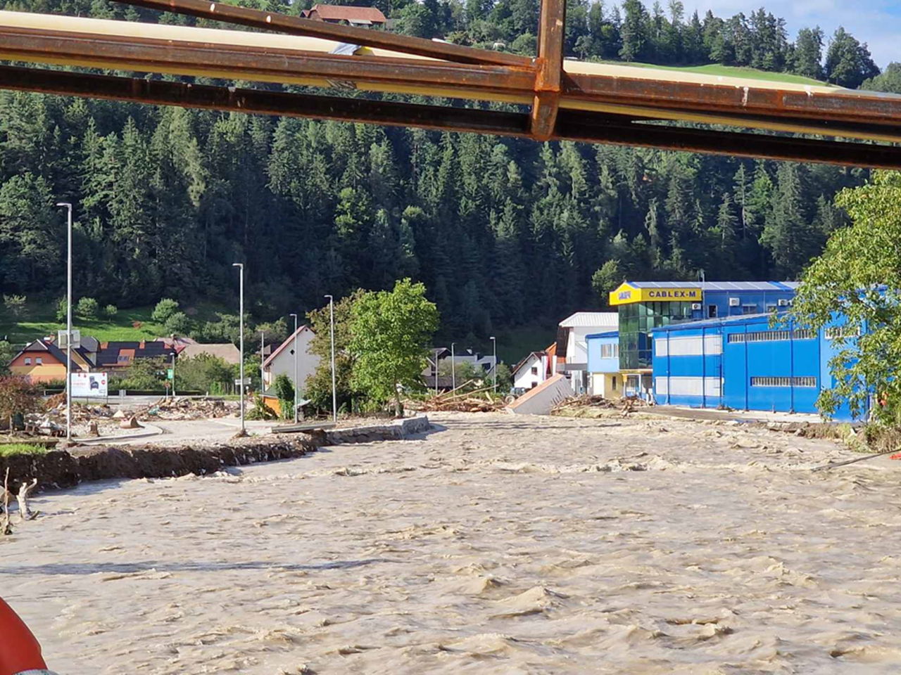 Kaj prinašajo novi pogoji za zavarovanje pred poplavami?