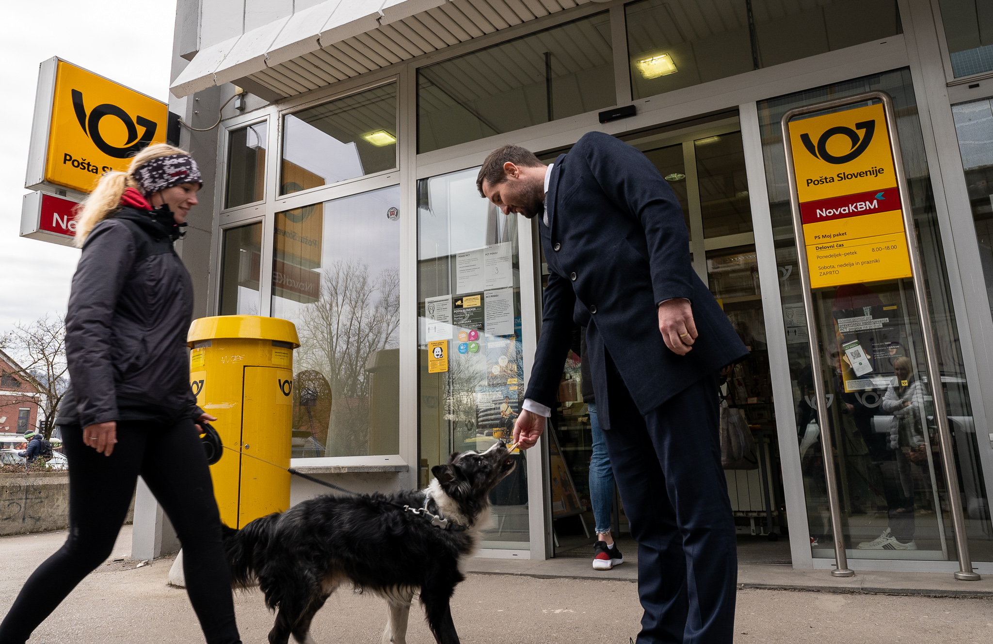 Prva kužkom prijazna poštna poslovalnica