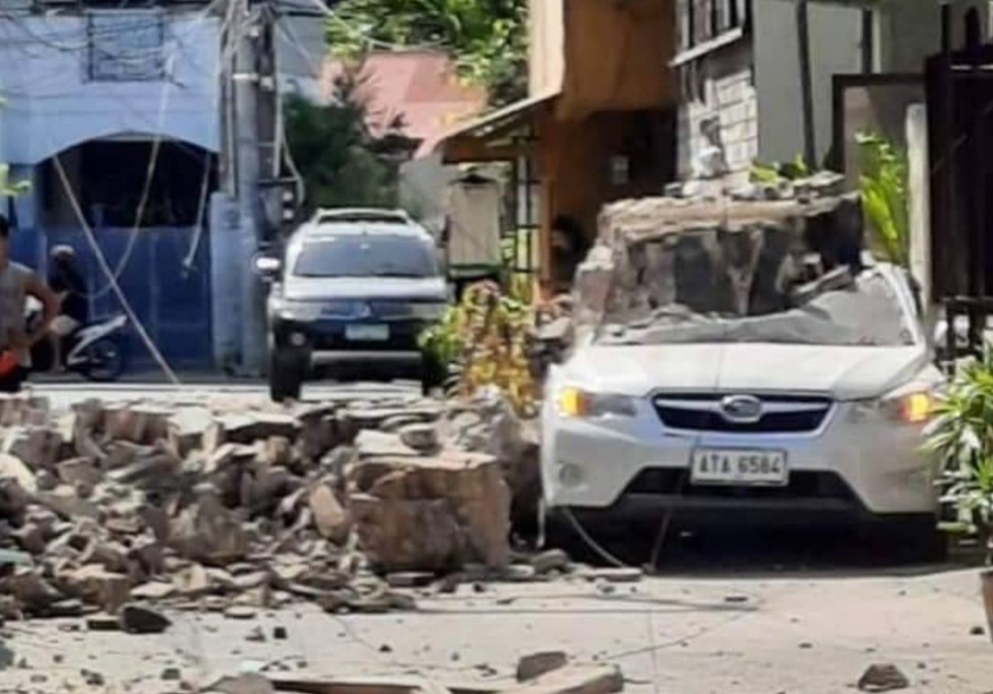 FOTO in VIDEO: Filipine streslo čez 800 popotresnih sunkov, vrstili so se na 15 minut