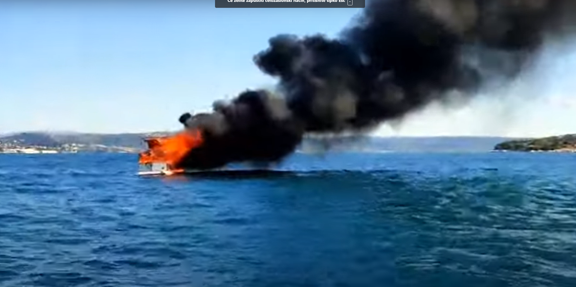 VIDEO: V Piranskem zalivu zagorela hrvaška ribiška ladja