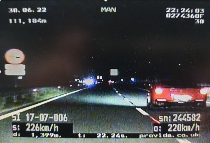 Dirkaču s Ferrarijem v smeri Maribora policisti stopili na prste