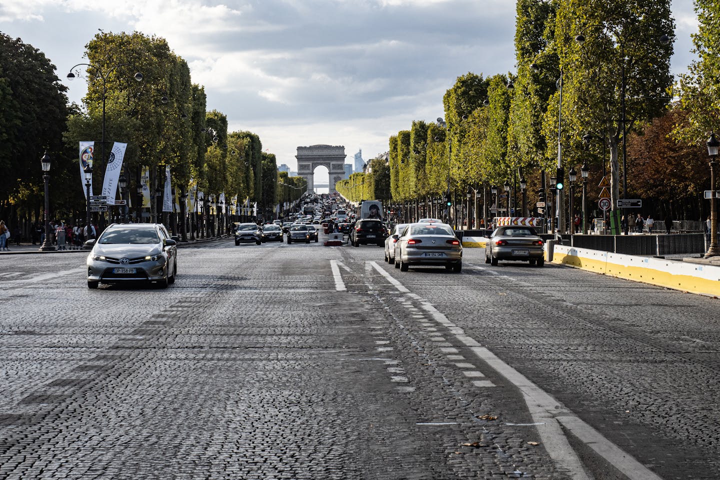 Preplah v Parizu: Policija preprečila teroristični napad