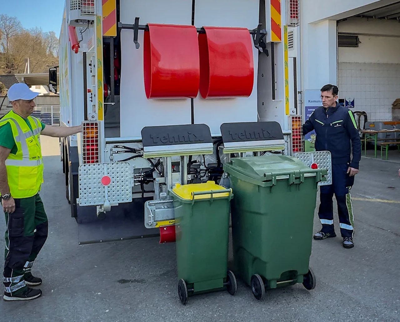 Revolucija v Sloveniji: V uporabi prvo vozilo, ki bo stehtalo koliko smeti pridelate