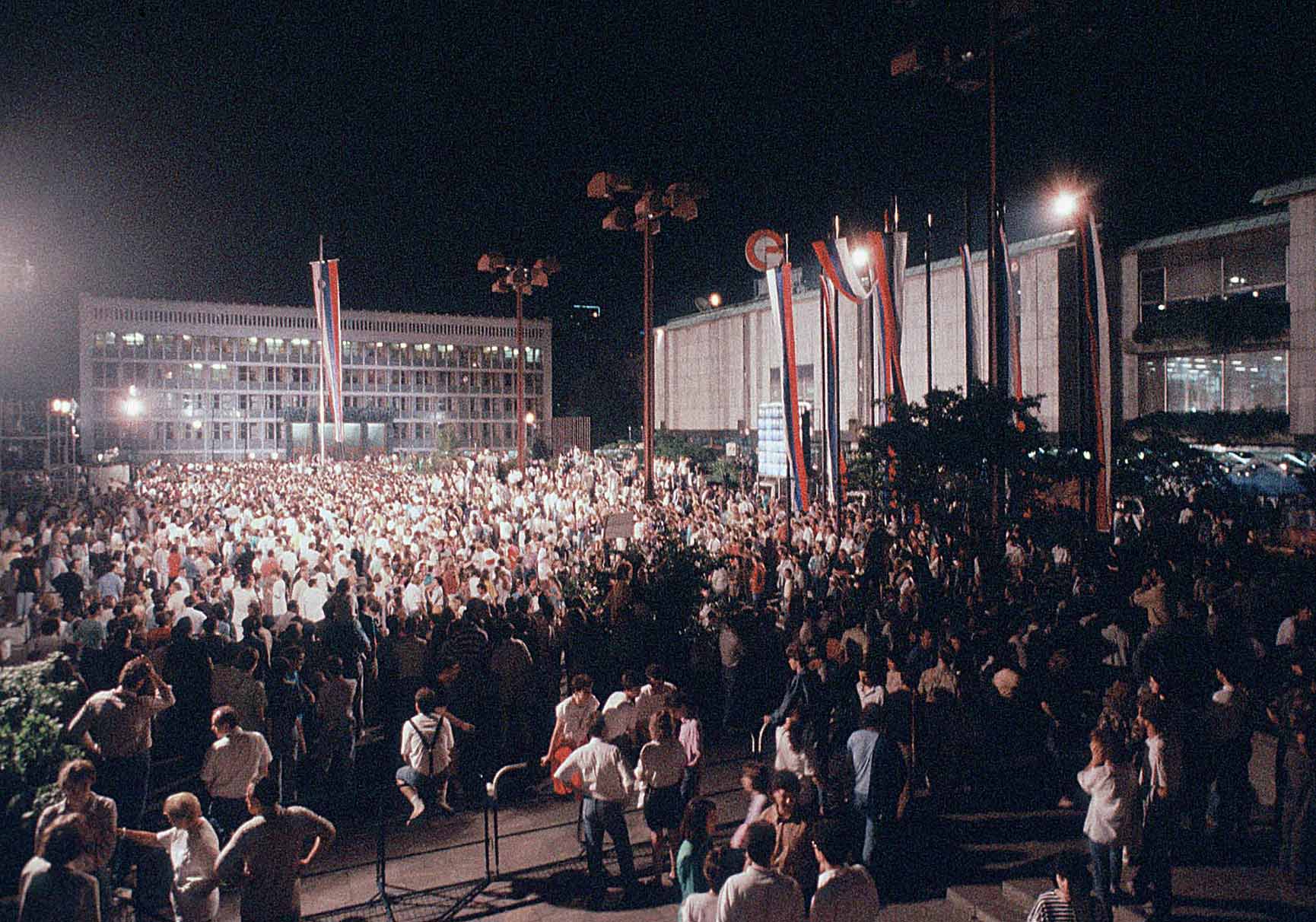 Samostojna Slovenija: Katere države so oklevale s priznanjem?