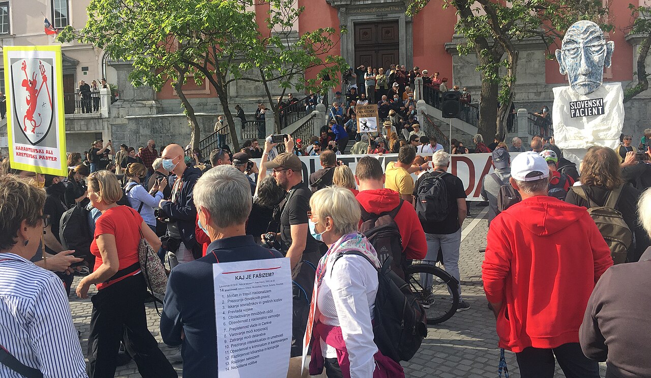 Pred potrditvijo novega mandatarja napovedana kar dva protestna shoda