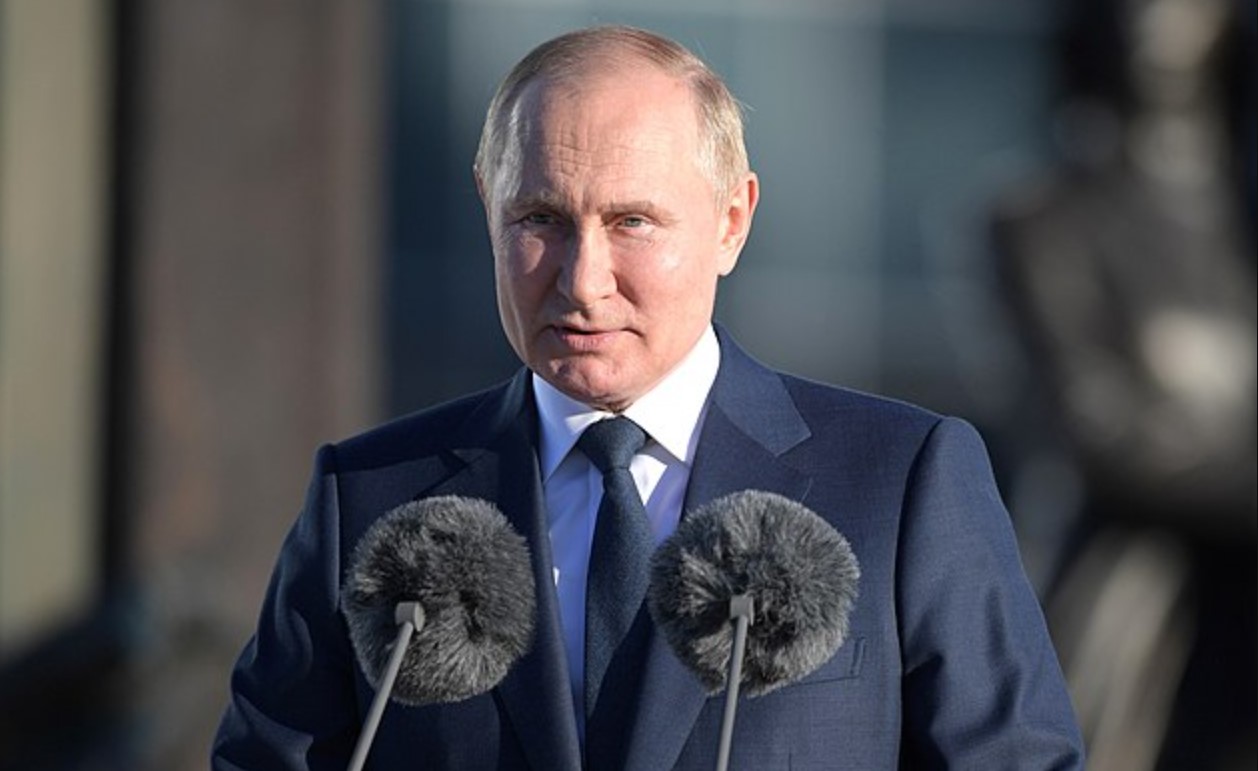 Putin pripravljen na srečanje z Zelenskim, a pod tem pogojem