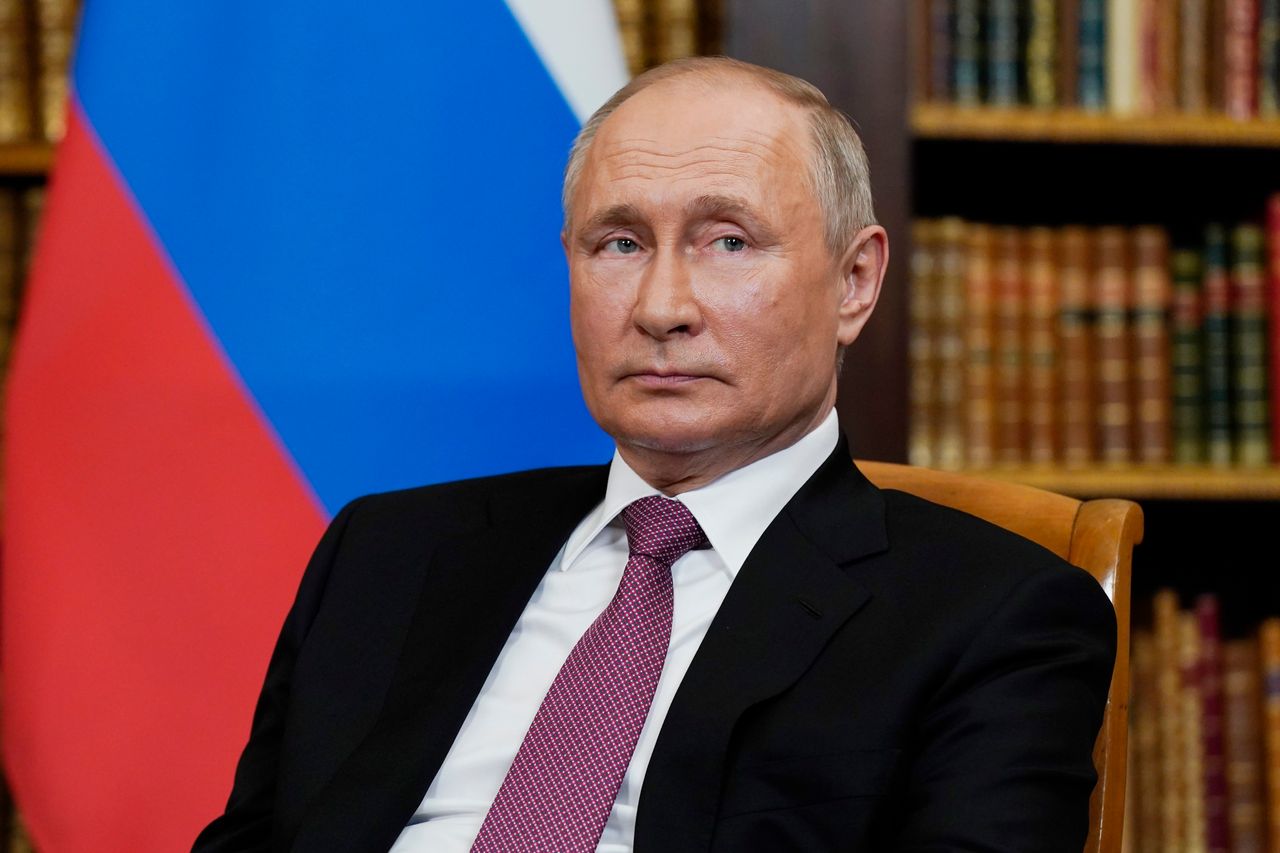 Putin po terorističnem napadu: Štirje strelci pridržani, sledijo stroge kazni
