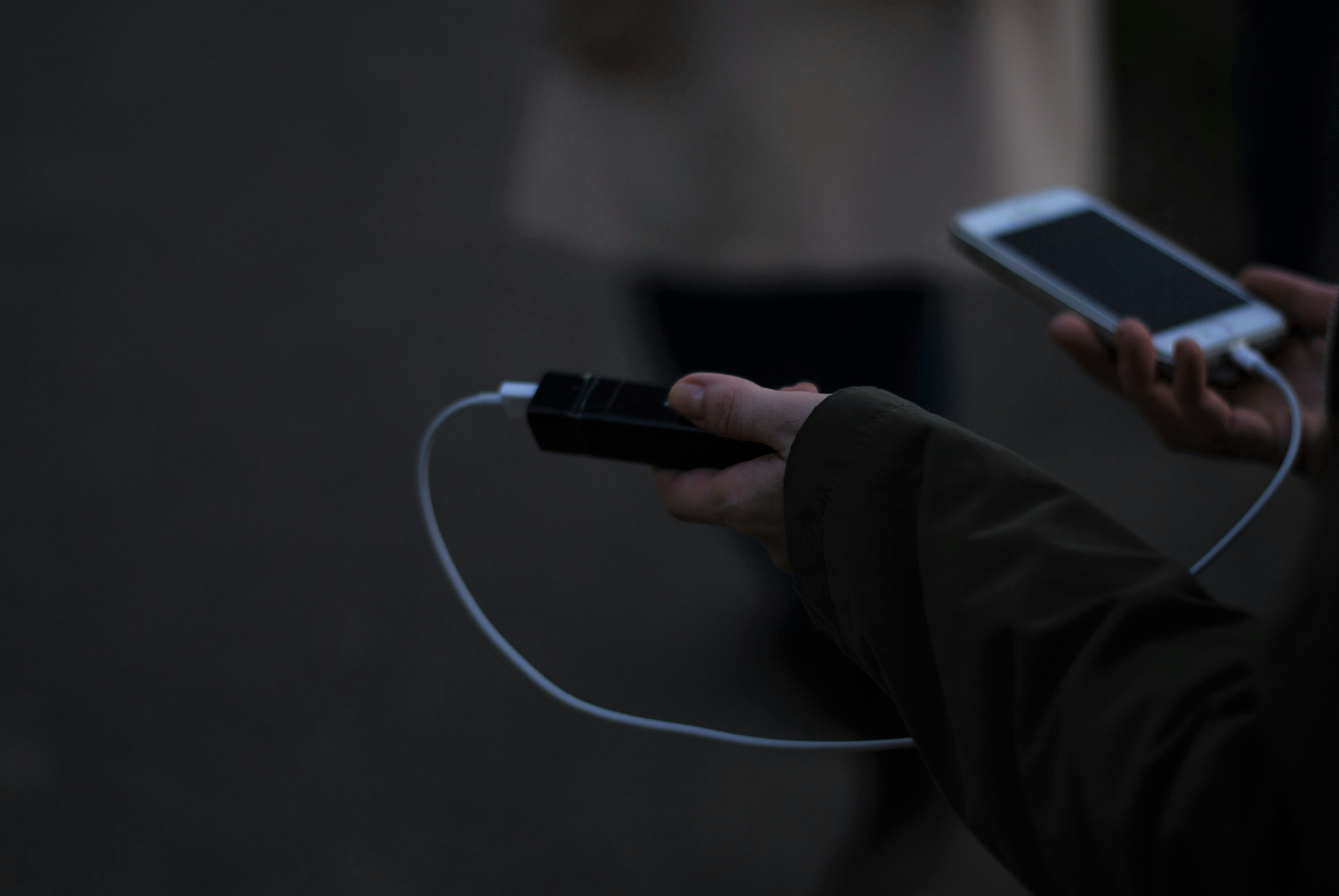 Po poročilih o požarih in eksplozijah odpoklicali izredno priljubljen elektronski pripomoček