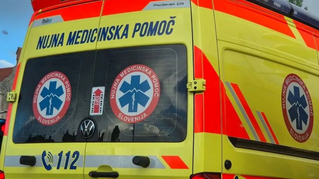 V tragični prometni nesreči v Ljubljani udeležena voznik avtobusa in kolesar