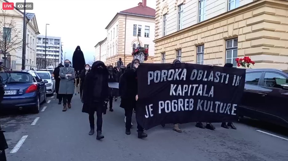 Uporabniki Roga na kulturni praznik priredili pogreb kulture