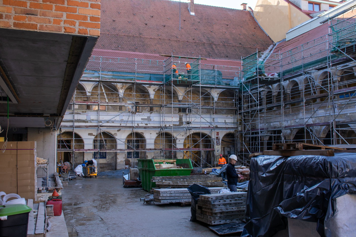 Maribor bo privarčeval milijone: Center Rotovž dobil ogromno "finančno injekcijo"