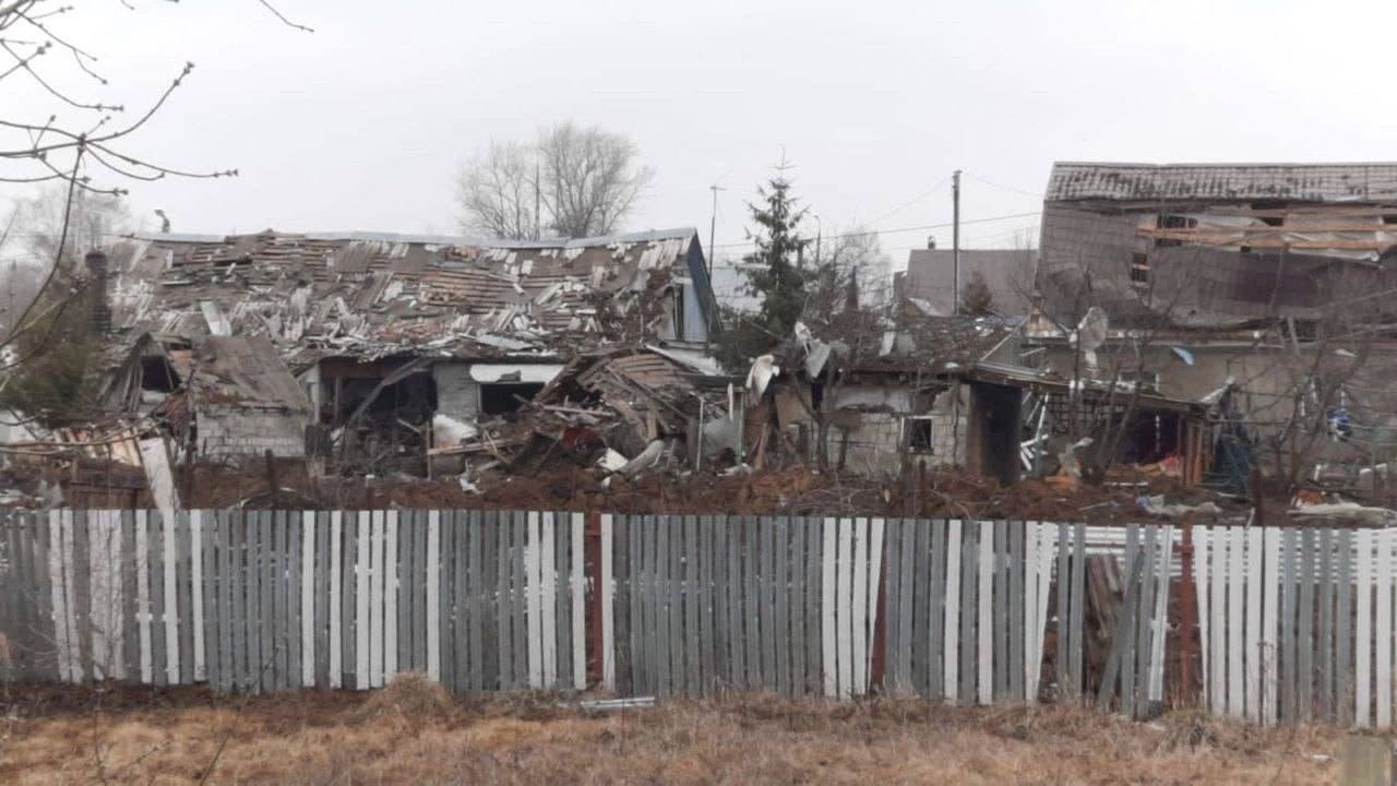 FOTO in VIDEO: V Rusiji panika, eksplodiral naj bi ukrajinski dron