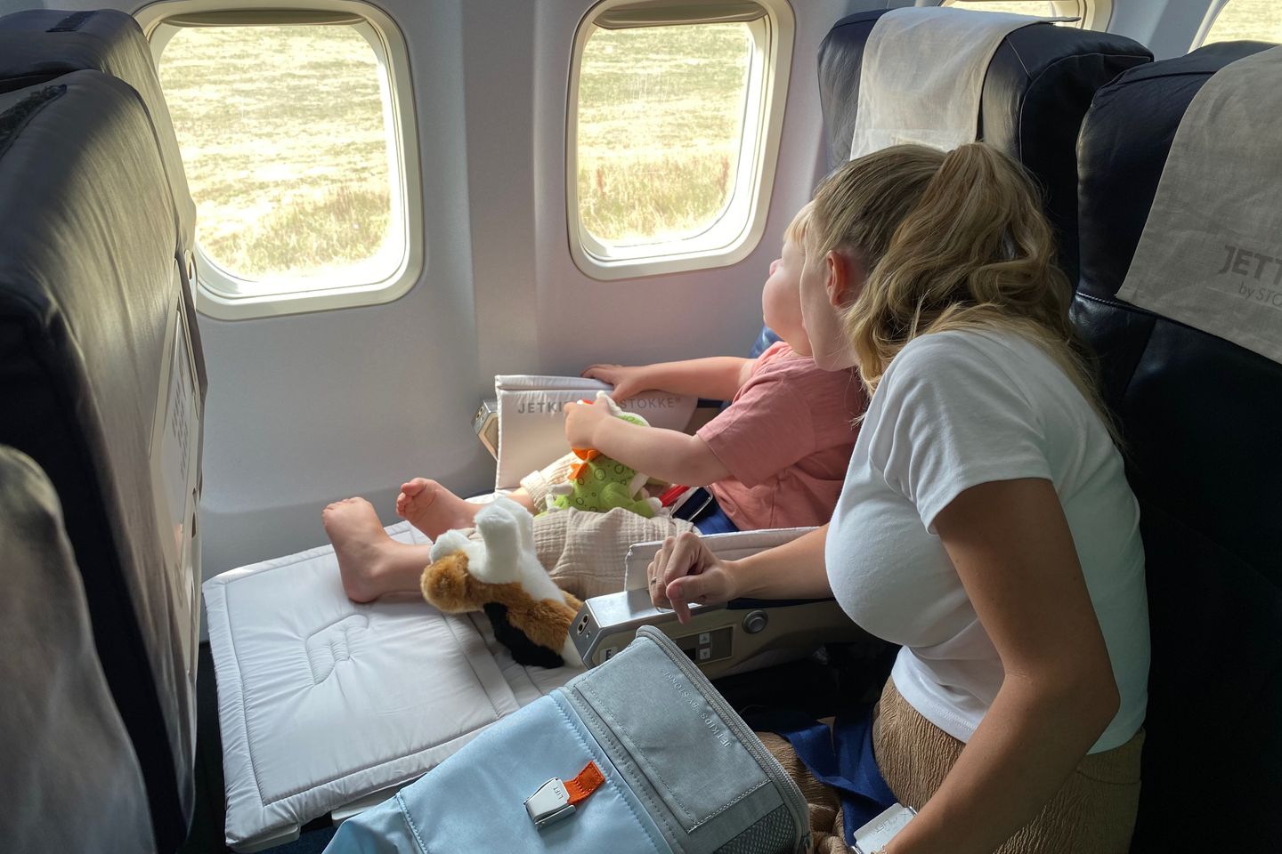 Letalski prevoznik Ryanair s sporno prakso jezi starše