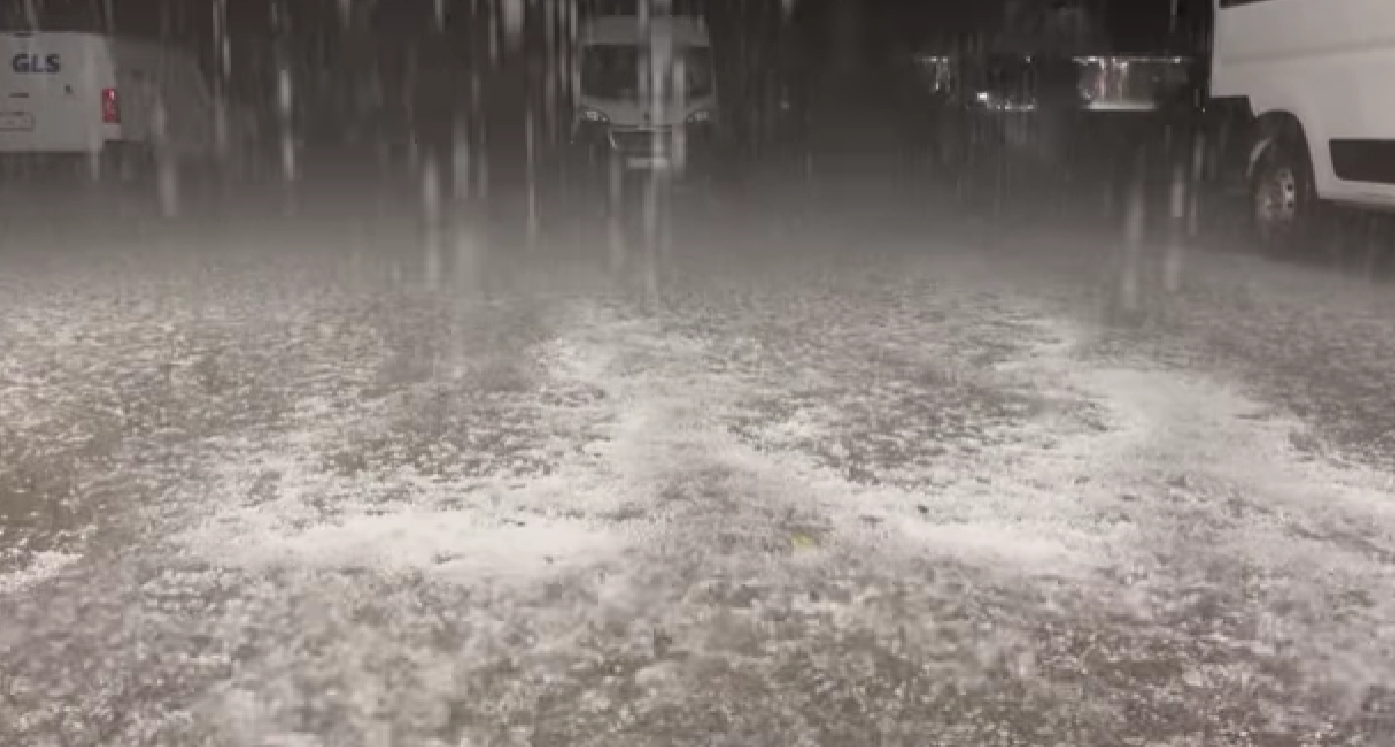 FOTO in VIDEO: Silovita nevihta s točo prešla Velenje