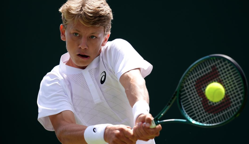 Zgodovinski uspeh: 17-letni Slovenec zmagal v finalu Wimbledona