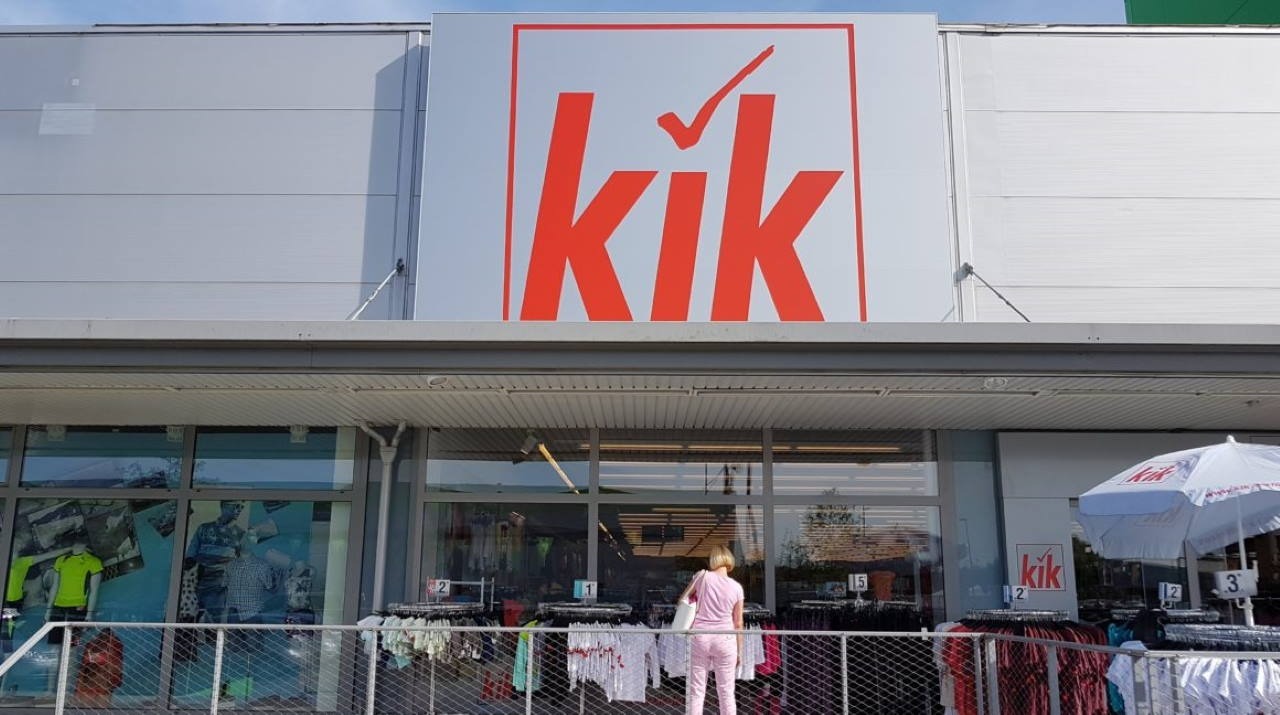 V Kiku odpoklicali poceni izdelek, ki ga Slovenci obožujemo, razlog je rahlo bizaren