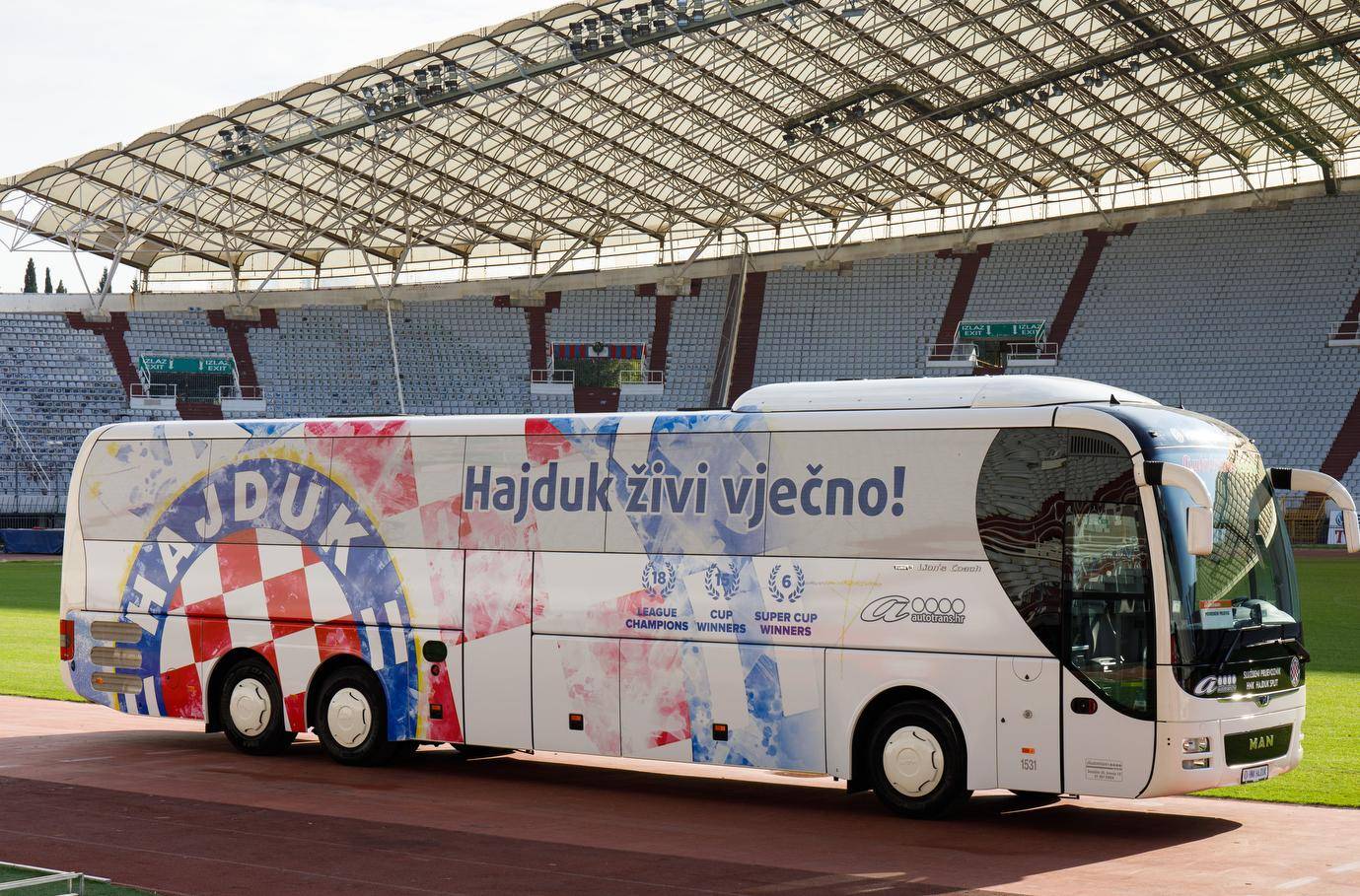Incident na Bledu: Nogometaši hrvaškega prvoligaša naj bi pretepli varnostnika