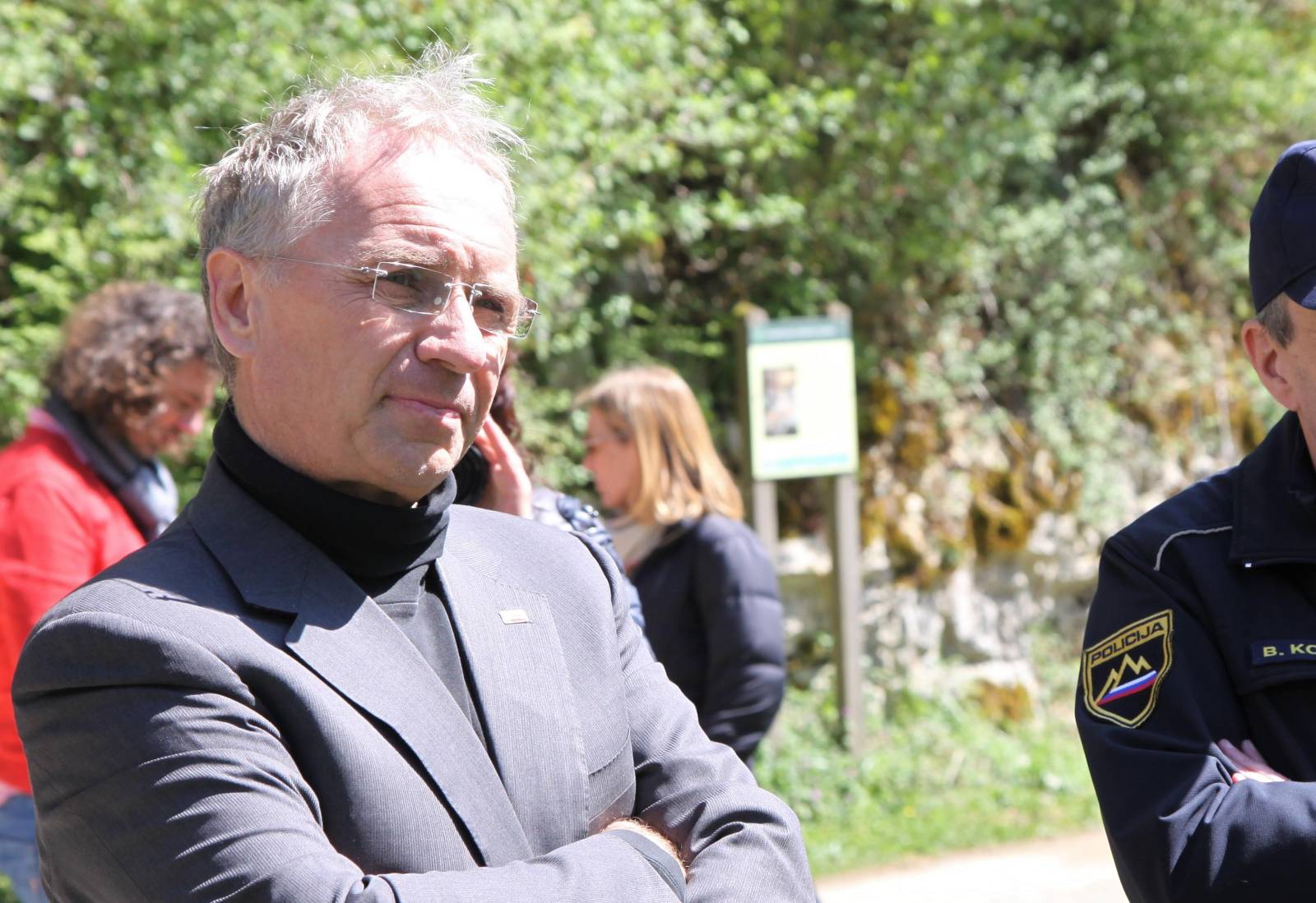 Hojs po zavrženju ovadbe: Dokazov ni, ker jih ne more biti