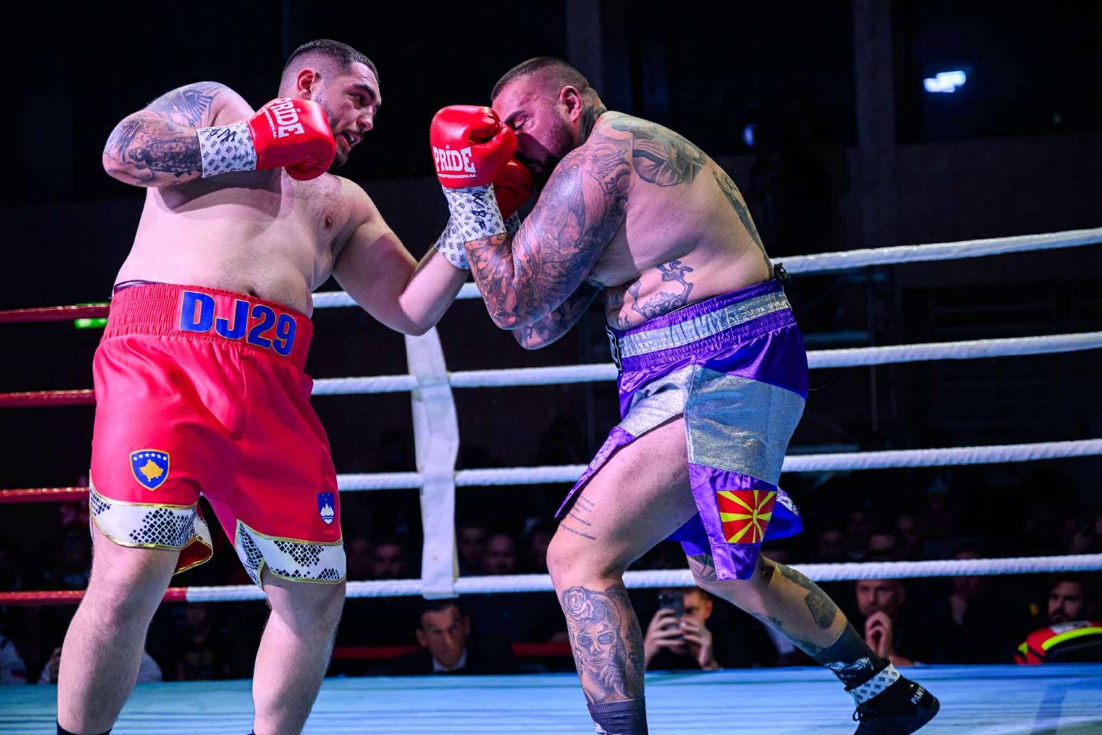 Velik uspeh za mariborski boks: Januzaj prvak težke kategorije, Drevenšek po sodniški drami izgubil