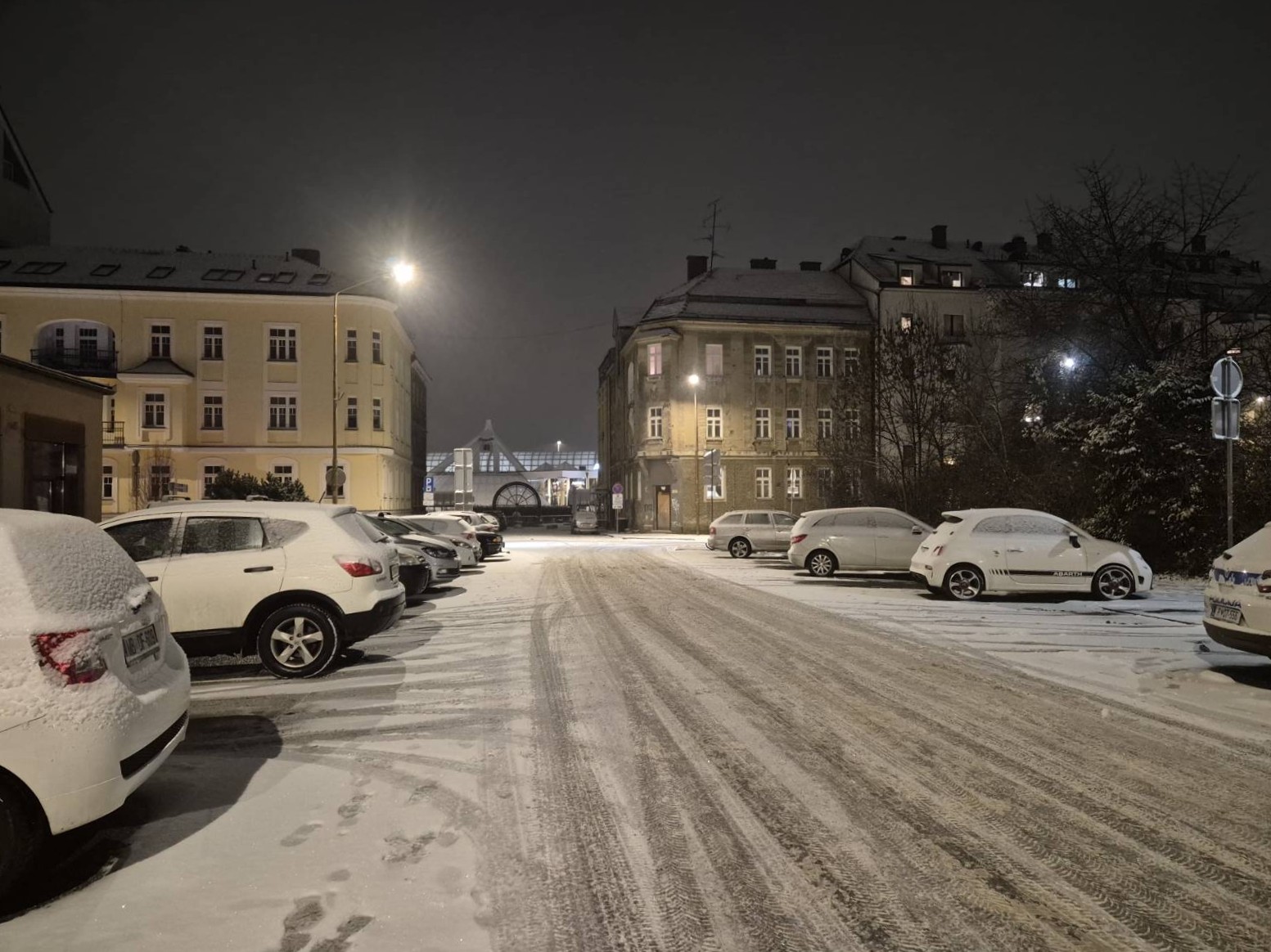 Napoved za preostanek zime in pomlad zna razočarati: Obsežne snežne pošiljke in nestabilno vreme