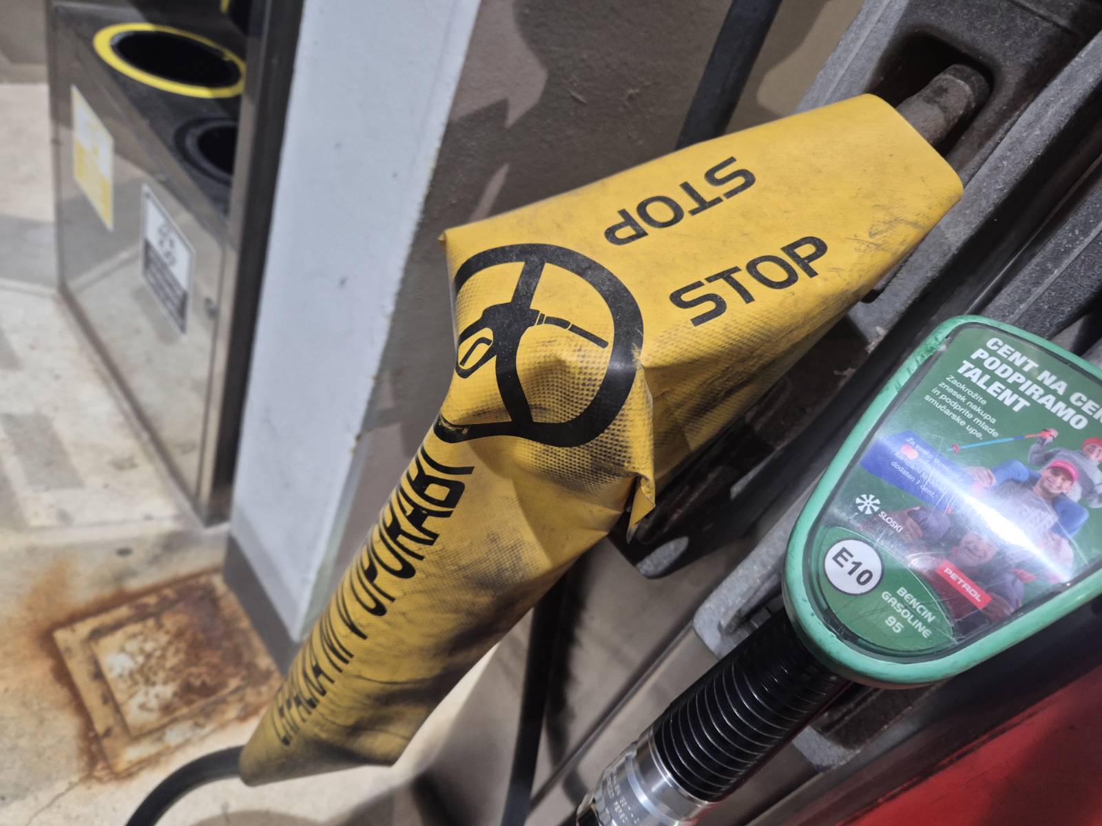 Napoved, ki bo zelo razveselila voznike: Za kar toliko se bosta pocenila dizel in kurilno olje