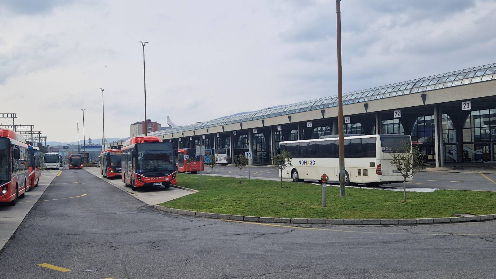 Gorivo dražje, avtobus vse bolj zaseden: Maribor beleži opazen porast potnikov