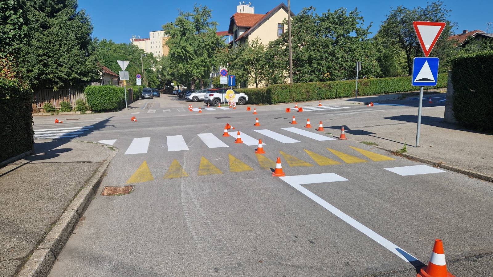 Nigrad pred 1. septembrom pospešeno ureja poti do mariborskih šol in vrtcev: Direktor razkril tudi, katere ceste so še na vrsti