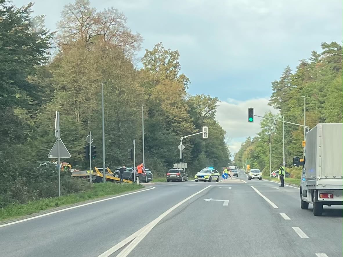 V Kidričevem prišlo do prometne nesreče, dve osebi prepeljani v bolnišnico