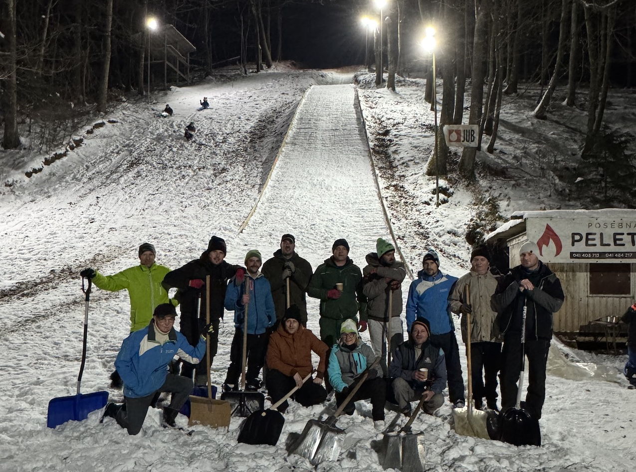 FOTO: V Juršincih pogum smučarskih skakalcev na preizkušnji: Bi si upali tudi vi?