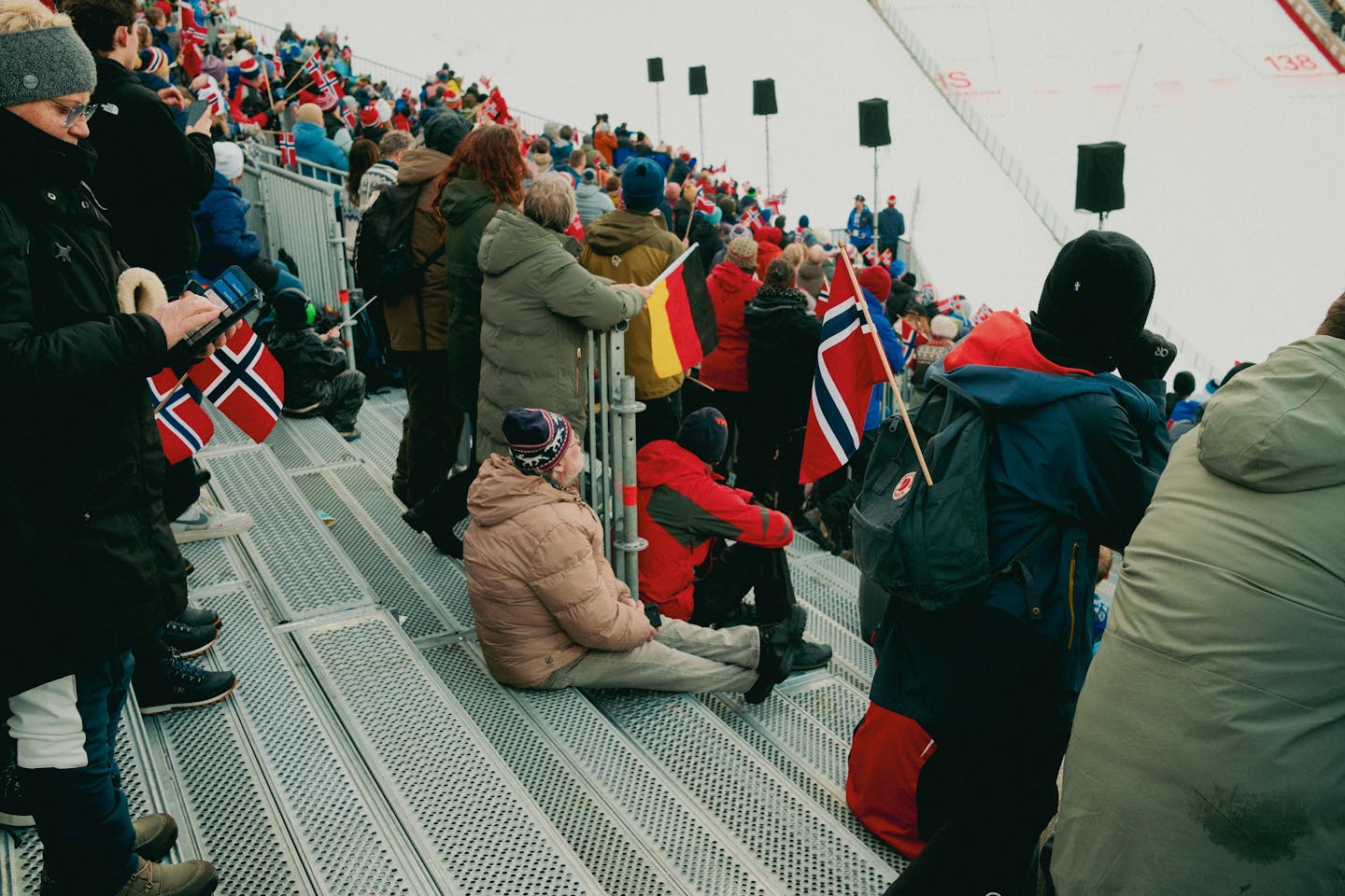 Pričetek svetovnega pokala v smučarskih skokih, v veljavi nova pravila