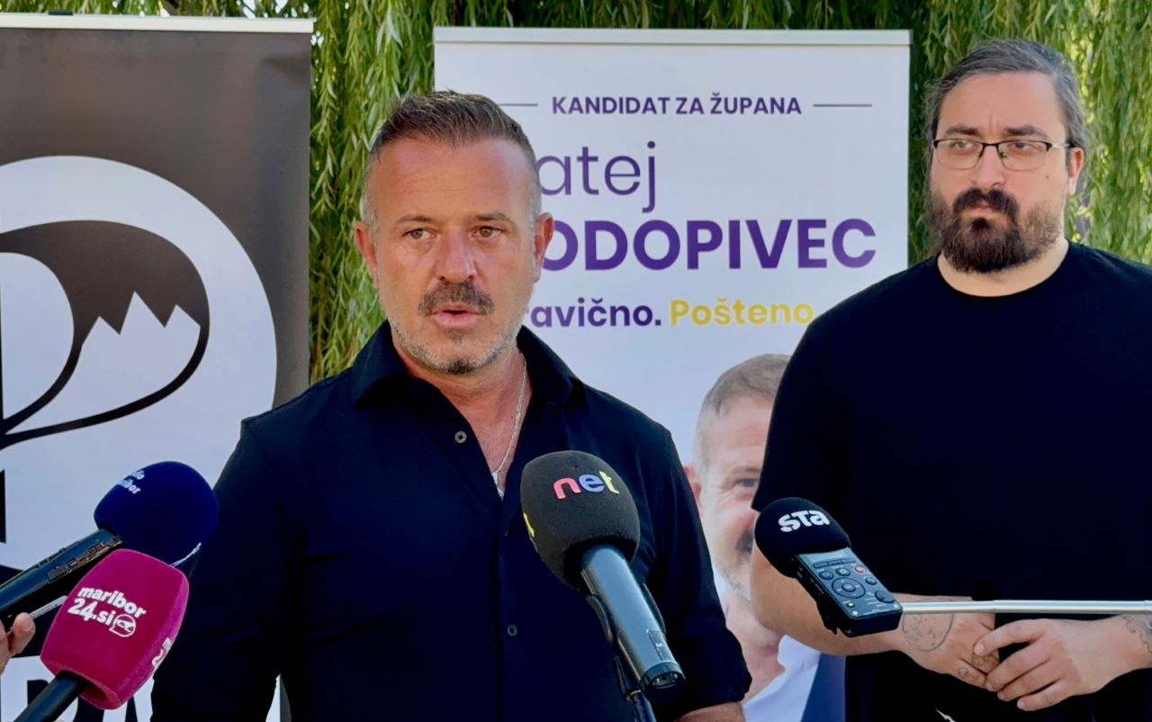 FOTO: Stranka Pirati podprli Vodopivca za župana Maribora