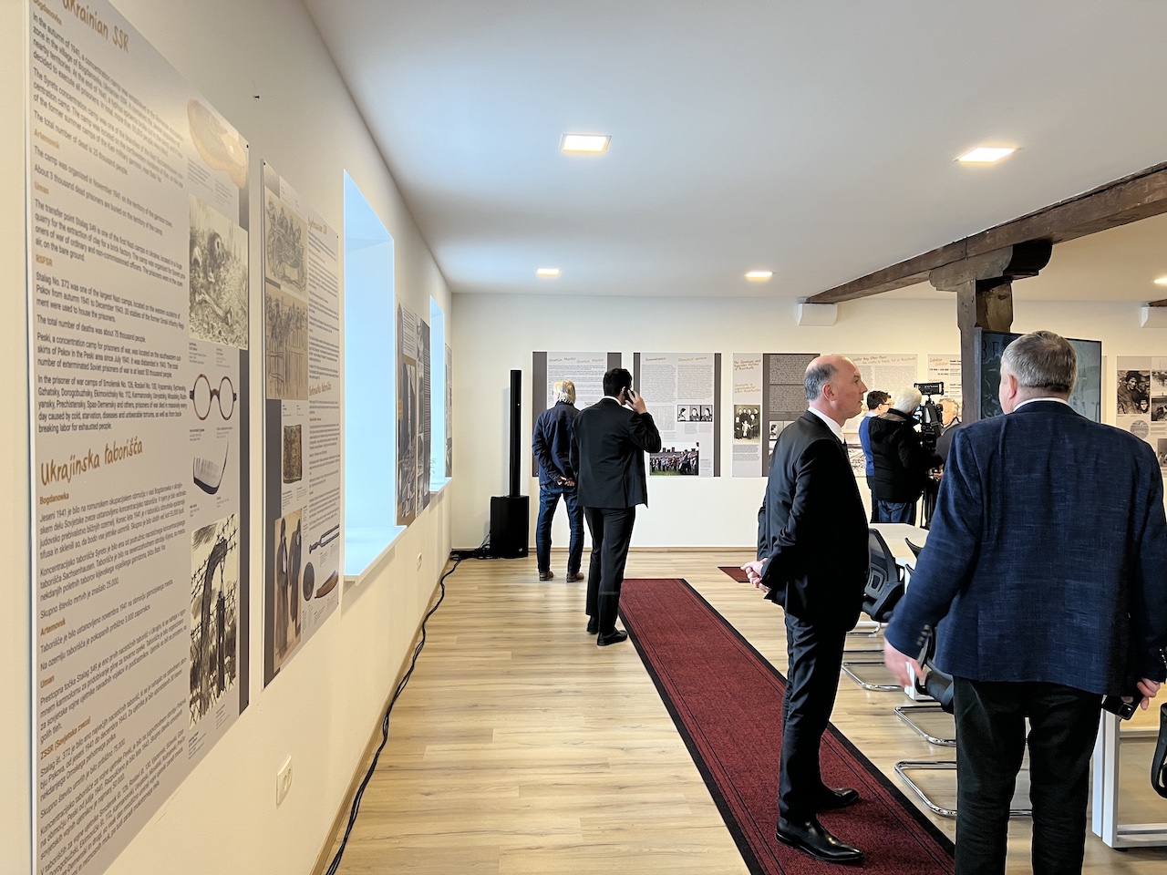 Ob dnevu spomina na žrtve holokavsta v Mariboru odprli dokumentarno razstavo