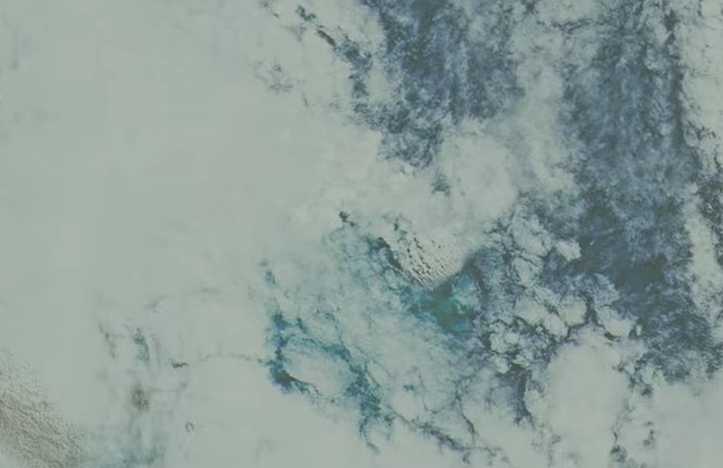 Iz globin oceana se je dvignila mogočna sila: NASA posnela podrobnosti (VIDEO)