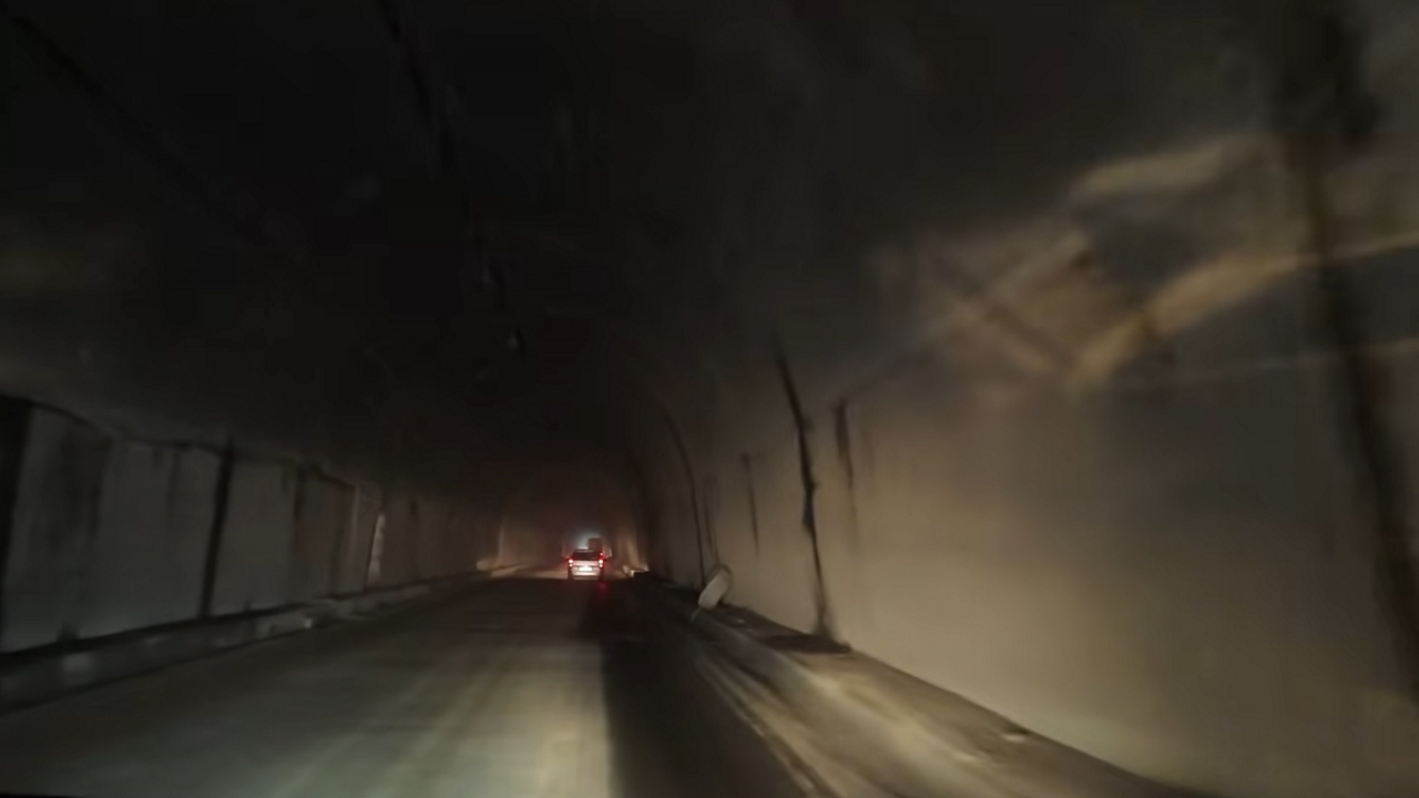 Tunel smrti: Pogosti napadi panike in tudi smrtne žrtve