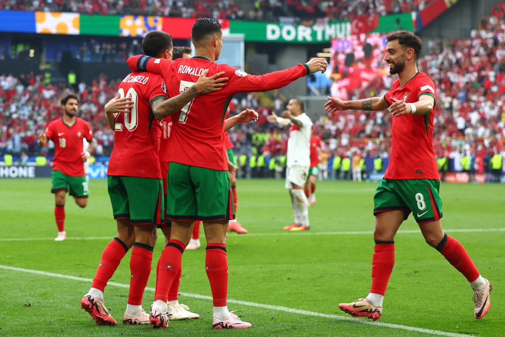 Portugalci s prepričljivo zmago nad Turčijo že v osmini finala