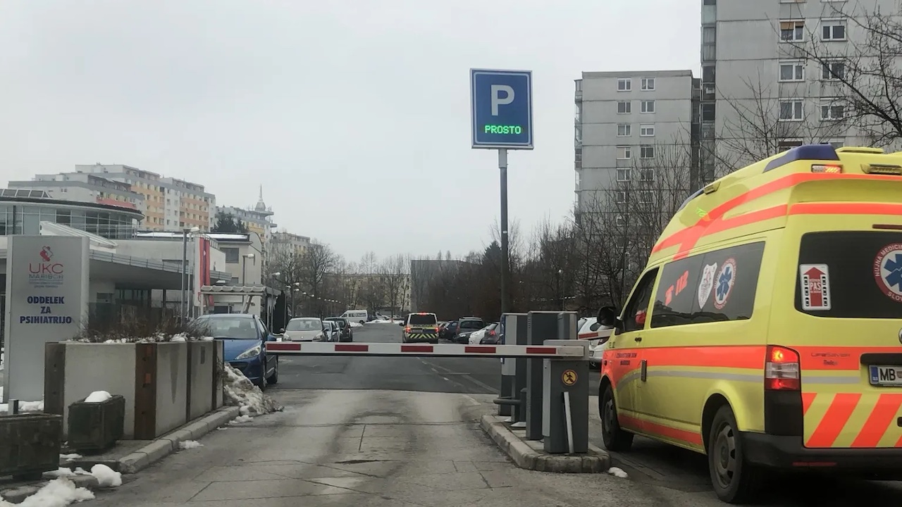 Vojna z očitki v UKC Maribor: Radiolog Rupreht zavrača izredni nadzor