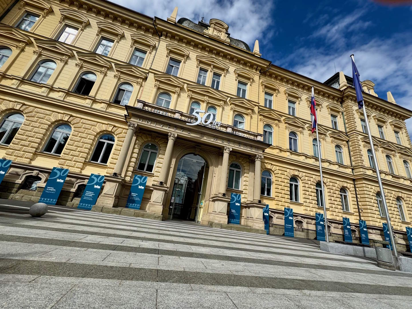 Začetek študijskega leta: Katere spremembe prinaša in katerih datumov mariborski študentje ne smejo zamuditi?