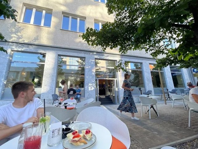 Priljubljena kavarna v centru Maribora za vedno zaprla svoja vrata