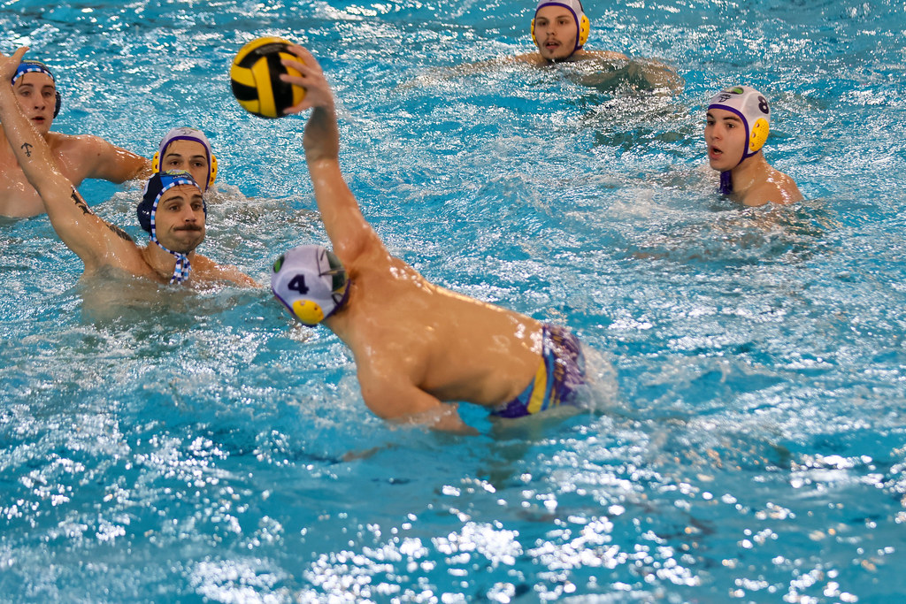 Mariborčani s prepričljivo zmago odkrito napadajo prvo mesto