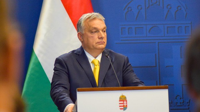 Madžarskemu premierju se je med počitnicami na Hrvaškem pokvaril gumenjak
