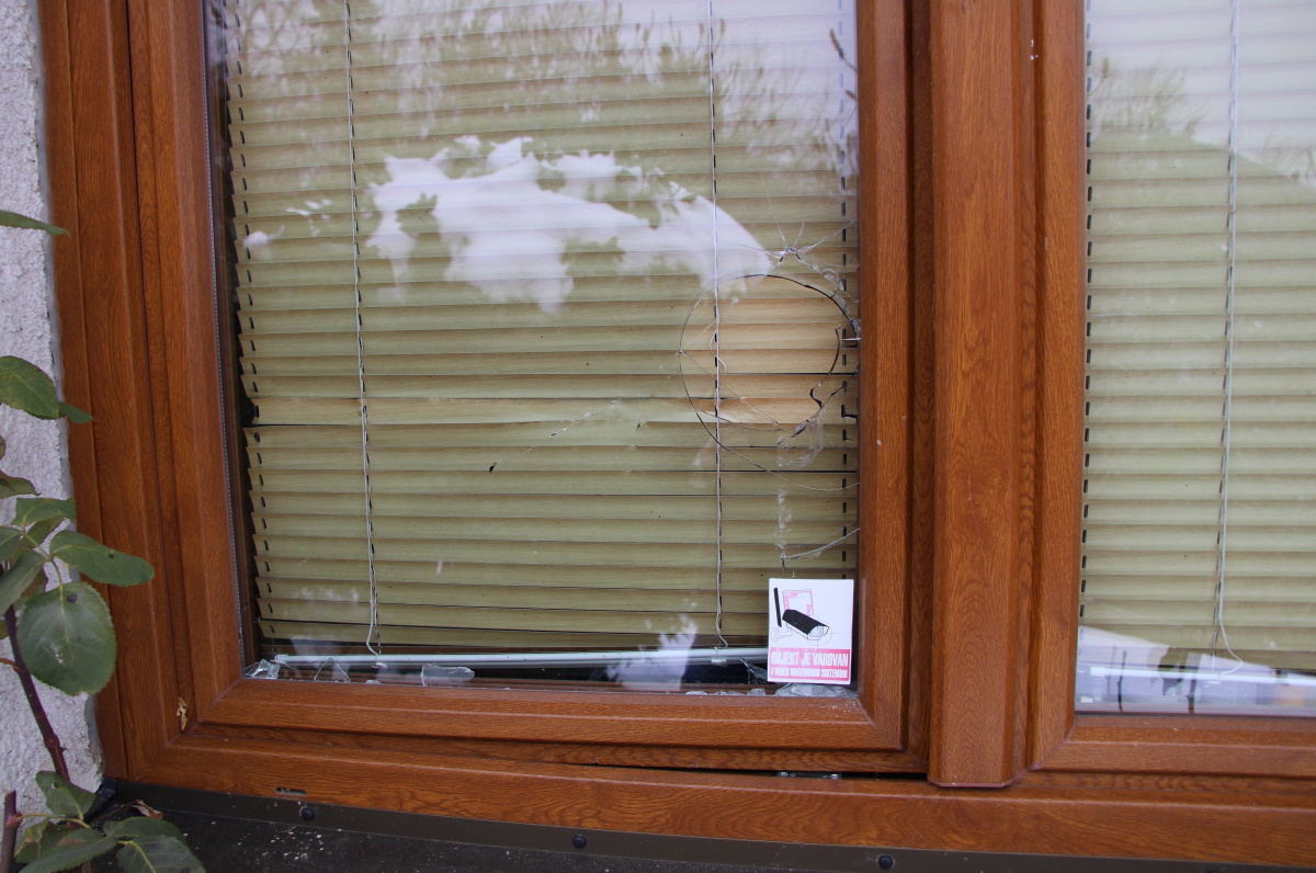 FOTO: Prijeli dva mladoletnika, ki sta izvršila več kot 30 vlomov