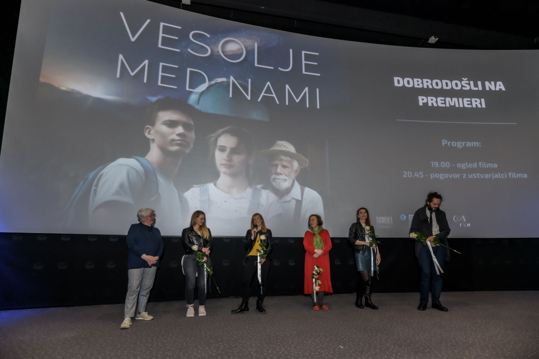 V Mariboxu premiera novega slovenskega filma Vesolje med nami s filmsko ekipo