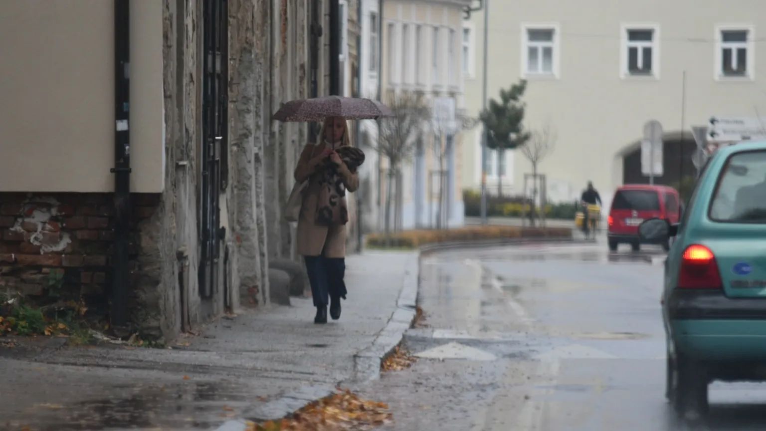 Sončnemu in toplemu vikendu sledi vremenski preobrat